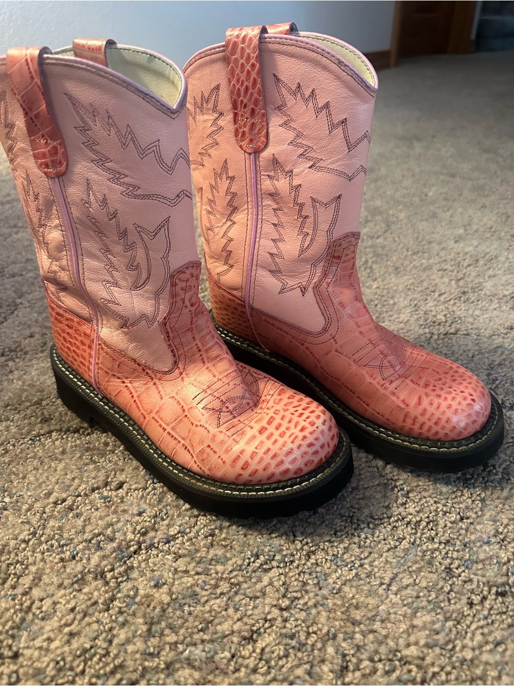Girls Pink Old West Faux AlugatirWestern Cowboy Boots - Stylish Pull-On Design
